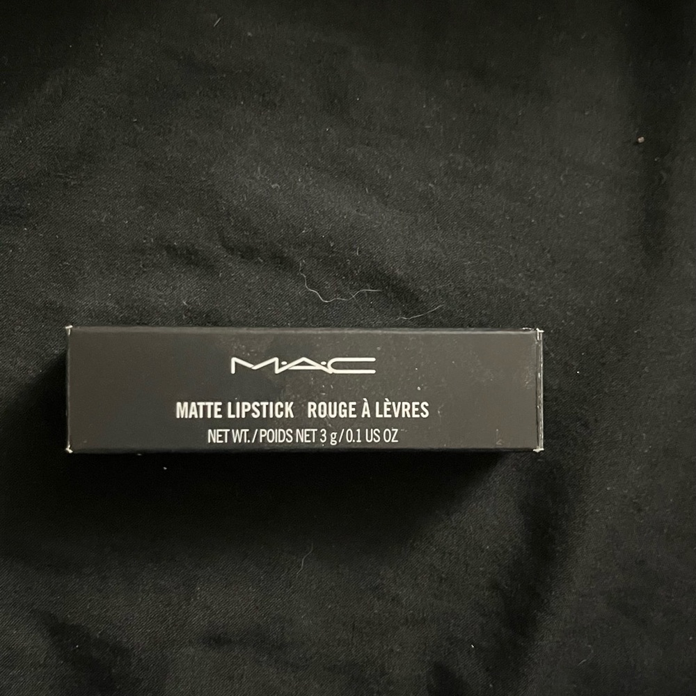 MAC Matte Lipstick HOT LIKE SALSA